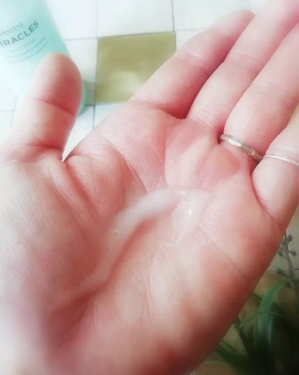 ミラクルズ うるおいブーストミルクウォーターセラム/パンテーン/アウトバストリートメントを使ったクチコミ(3枚目)