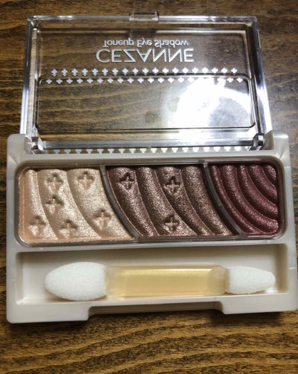 トーンアップアイシャドウ/CEZANNE/アイシャドウパレットを使ったクチコミ(3枚目)