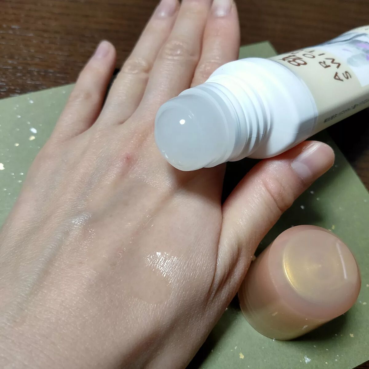 8x4 アロマスイッチ ロールオン マンハッタンリネンの香り/8x4/デオドラント・制汗剤を使ったクチコミ(4枚目)