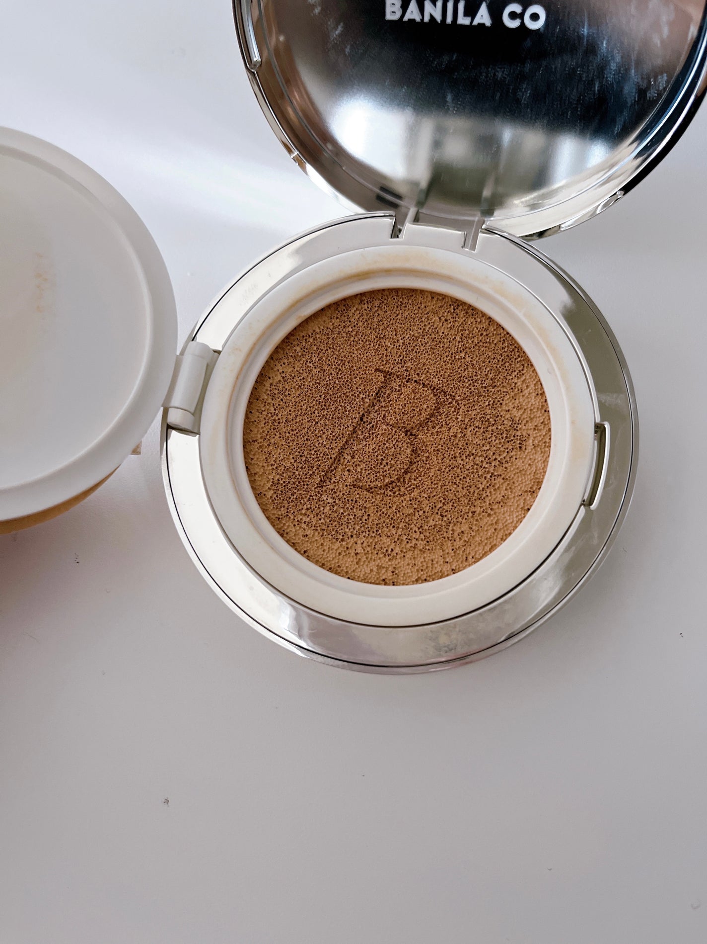 カバーリシャス アルティメット ホワイトクッション/BANILA CO/クッションファンデーションを使ったクチコミ(4枚目)