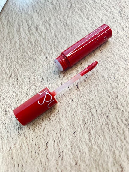 ジューシーラスティングティント/rom&nd/リップティントを使ったクチコミ(2枚目)