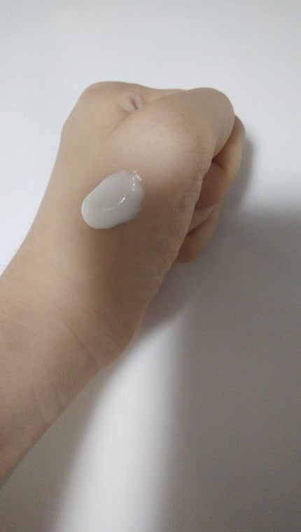 夢美 フォロバ100 on LIPS 「皆さん、日焼け対策はしていますか?日焼けするとなかなかもどるま..」(4枚目)