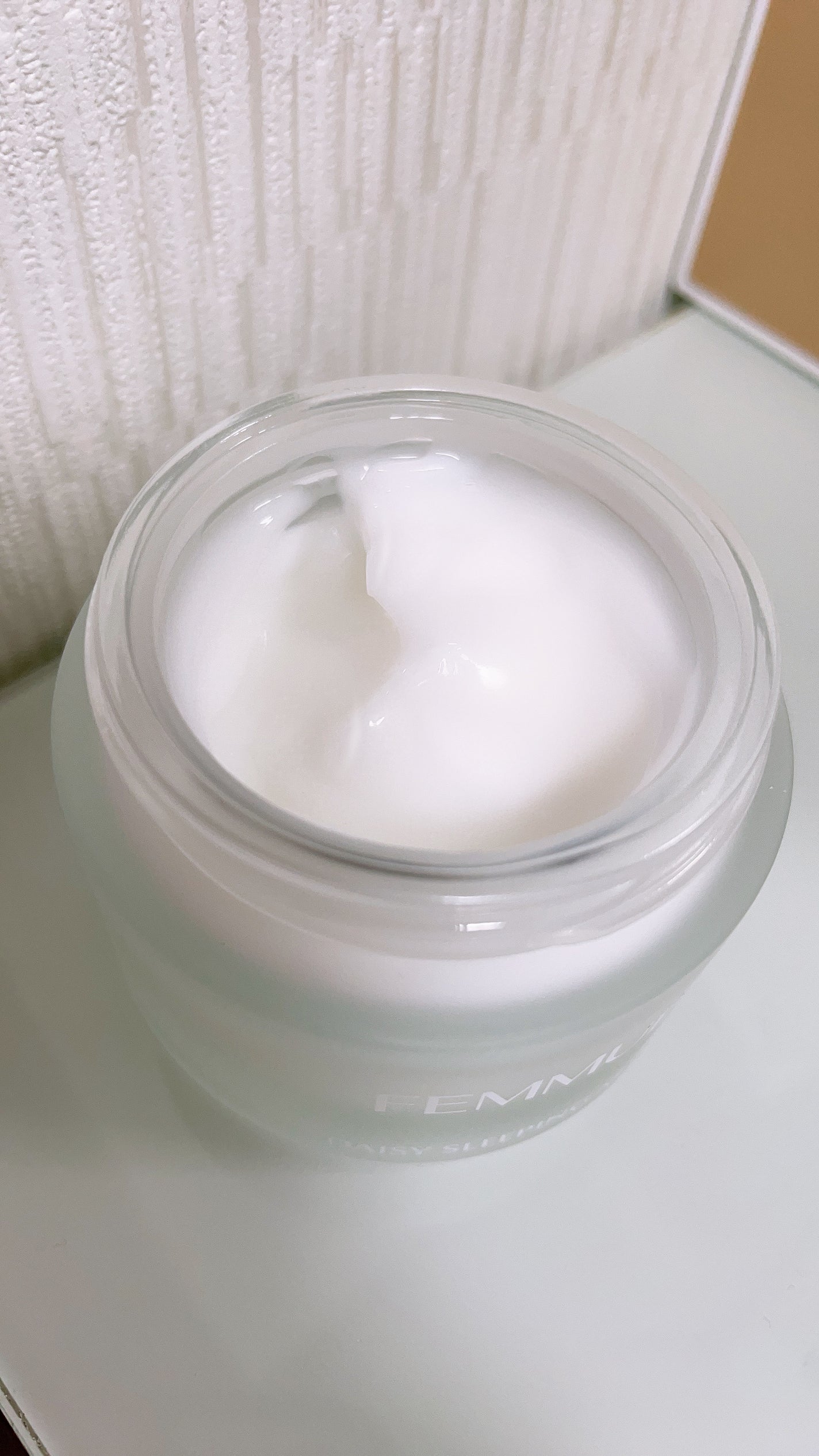 デイジーウォーター スリーピングマスク/FEMMUE/フェイスクリームを使ったクチコミ(2枚目)