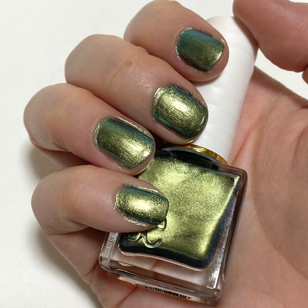 フローリックネイルラッカー/エレガンス クルーズ/マニキュアを使ったクチコミ(8枚目)