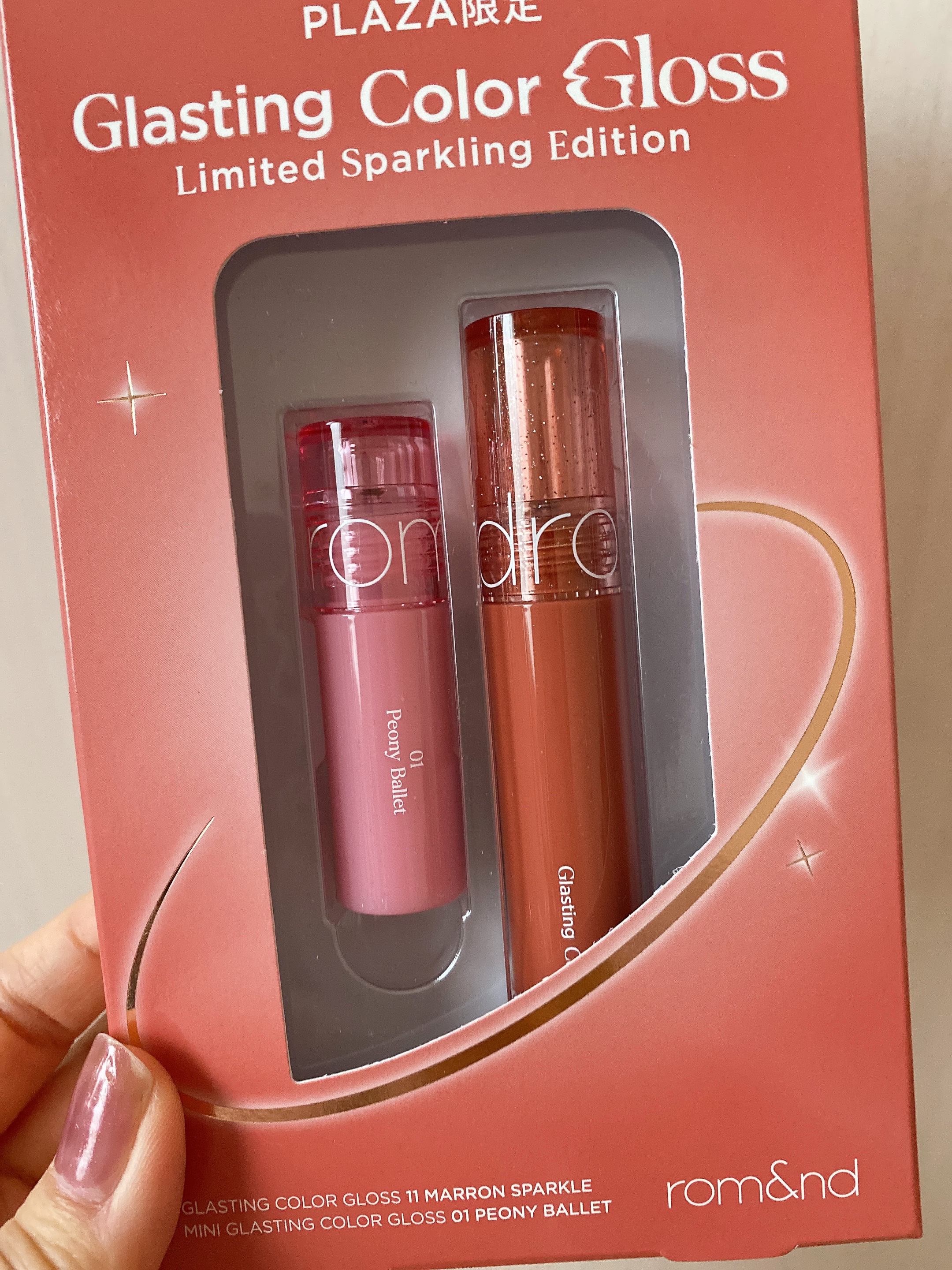 グラスティングカラーグロス リミテッドスパークリングエディション/rom&nd/リップグロスを使ったクチコミ（2枚目）