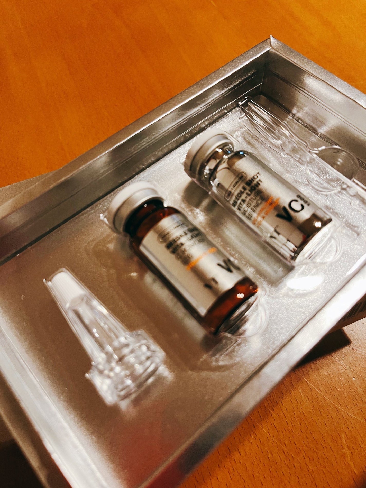 A-s on LIPS 「リードルショットビタライトエッセンスVC1000パウダーと液体..」(2枚目)