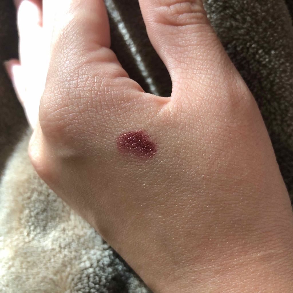 キス クッション リップ ティント 270 ワイン トリップ/REVLON/リップティントを使ったクチコミ（3枚目）