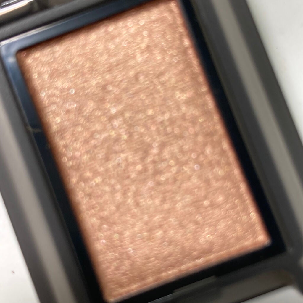 セルヴォーク ヴォランタリー アイズ/Celvoke/単色アイシャドウを使ったクチコミ(3枚目)