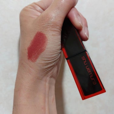 shu uemura ルージュ アンリミテッド アンプリファイド ラッカーのクチコミ「PK 384 サクラレインドロップ

なめらかな塗り心地。
細かいパールが入っていてツヤっとし.....」（2枚目）