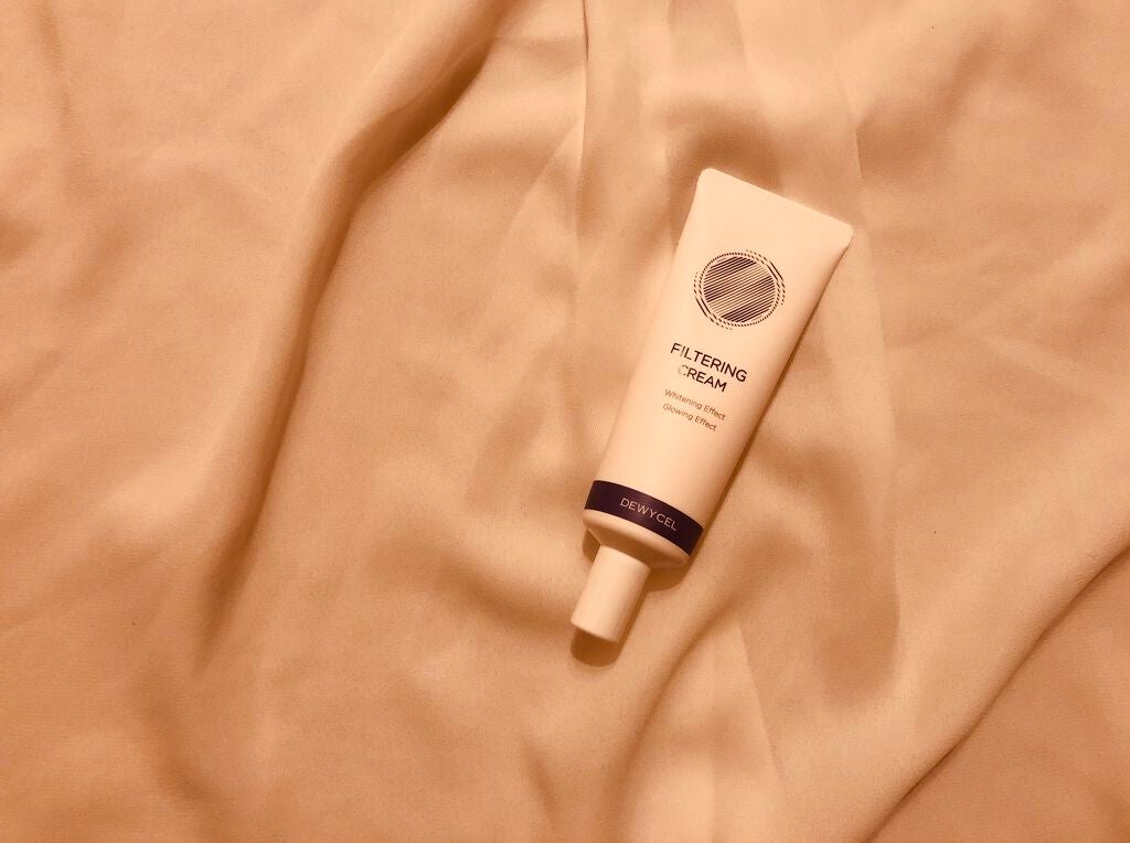 kilalan08 on LIPS 「☑︎特徴SPF50+PA++++で素肌のように透明で白くて美し..」(1枚目)