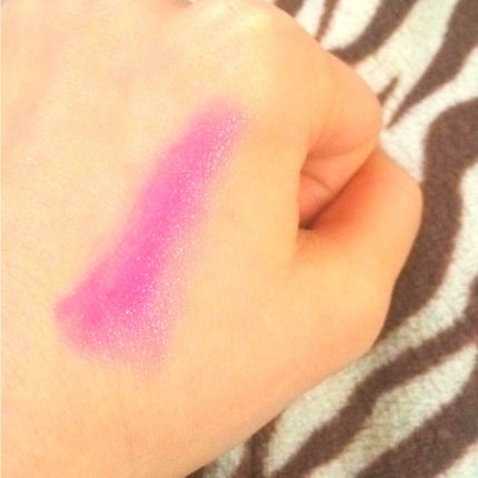 リップクリーム エレクトロポップ/MAYBELLINE NEW YORK/リップケアを使ったクチコミ(2枚目)