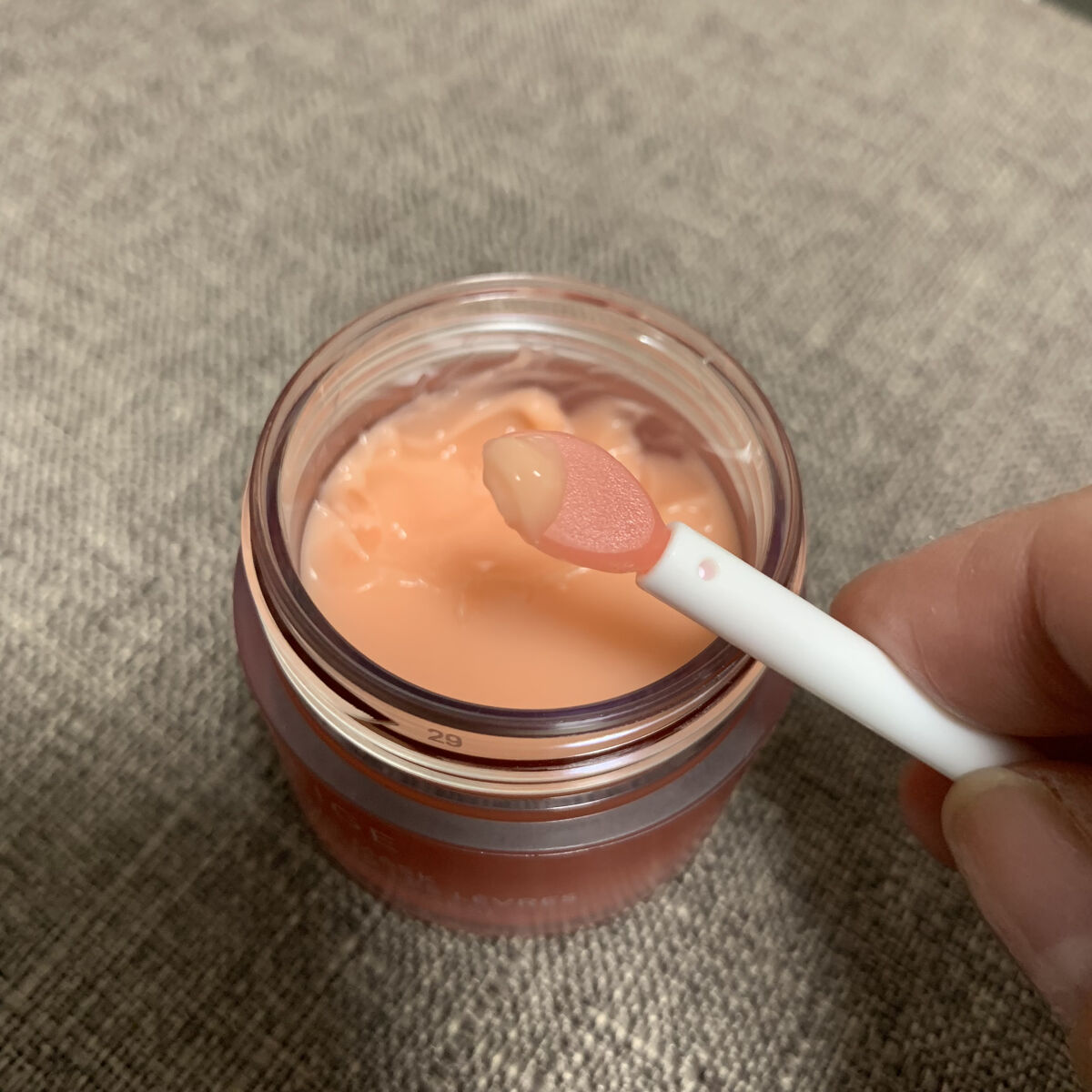 リップスリーピングマスク/LANEIGE/リップバームを使ったクチコミ（2枚目）