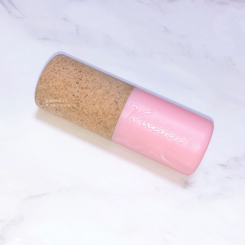 オーガニック リップバーム スイートアーモンドの香り/クナイプ/リップケアを使ったクチコミ（2枚目）