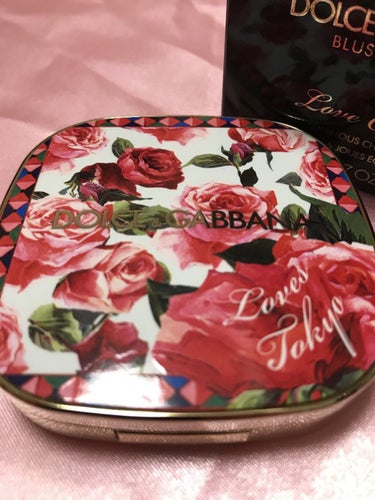 ブラッシュオブローズ ルミナスチークカラー ラブコレクター/DOLCE&GABBANA BEAUTY/パウダーチークを使ったクチコミ（2枚目）