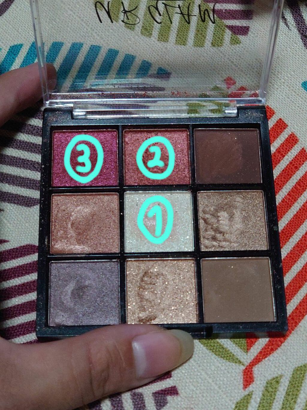 UR GLAM　BLOOMING EYE COLOR PALETTE/U R GLAM/アイシャドウパレットを使ったクチコミ（2枚目）