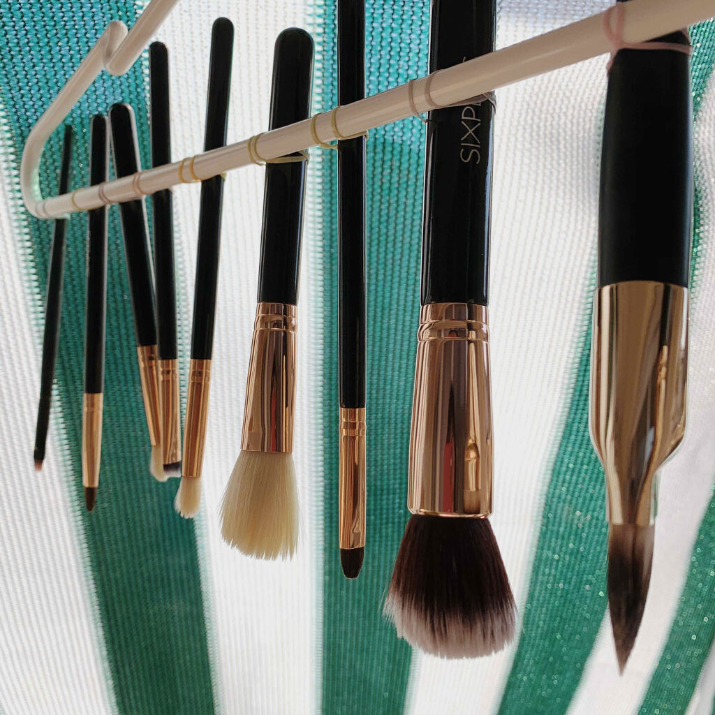 貴族のゴールド メイクブラシ11本セット 化粧ポーチ付き/SIXPLUS/メイクブラシを使ったクチコミ（1枚目）