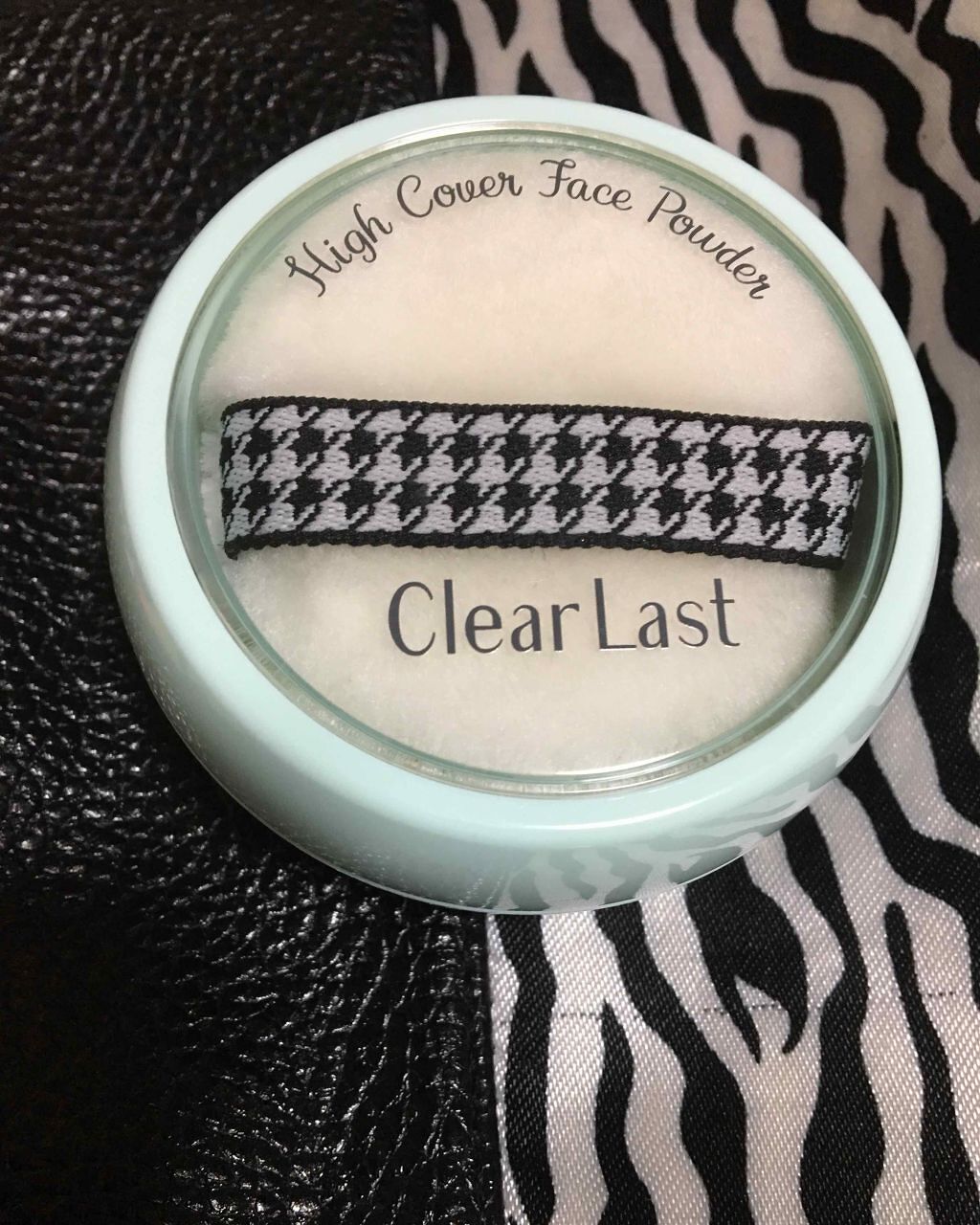 フェイスパウダー ハイカバー マットオークル /クリアラスト/プレストパウダーを使ったクチコミ(2枚目)