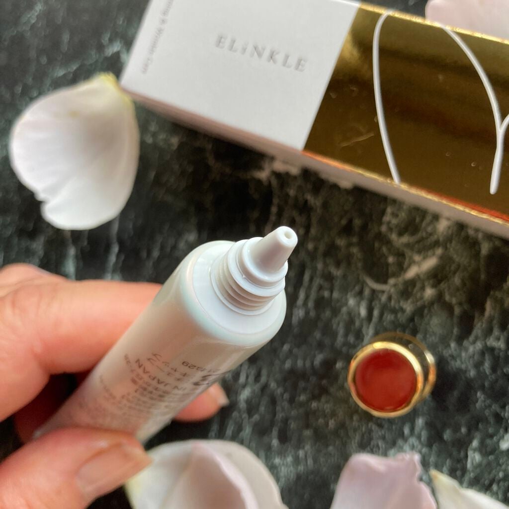 ミスクレオ on LIPS 「使い始めてまだ週週間なので私のように深く刻まれてしまったシワに..」(2枚目)