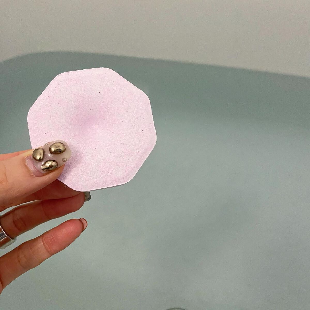 モンスターバブル NIGHTモード /バブ/炭酸系入浴剤を使ったクチコミ（3枚目）