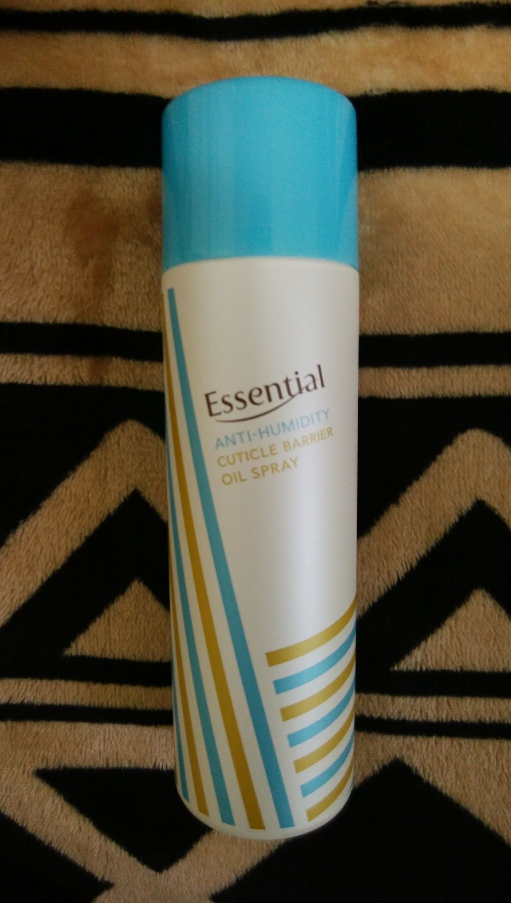 耐湿キューティクルバリア オイルスプレー/エッセンシャル/ヘアオイルを使ったクチコミ（3枚目）