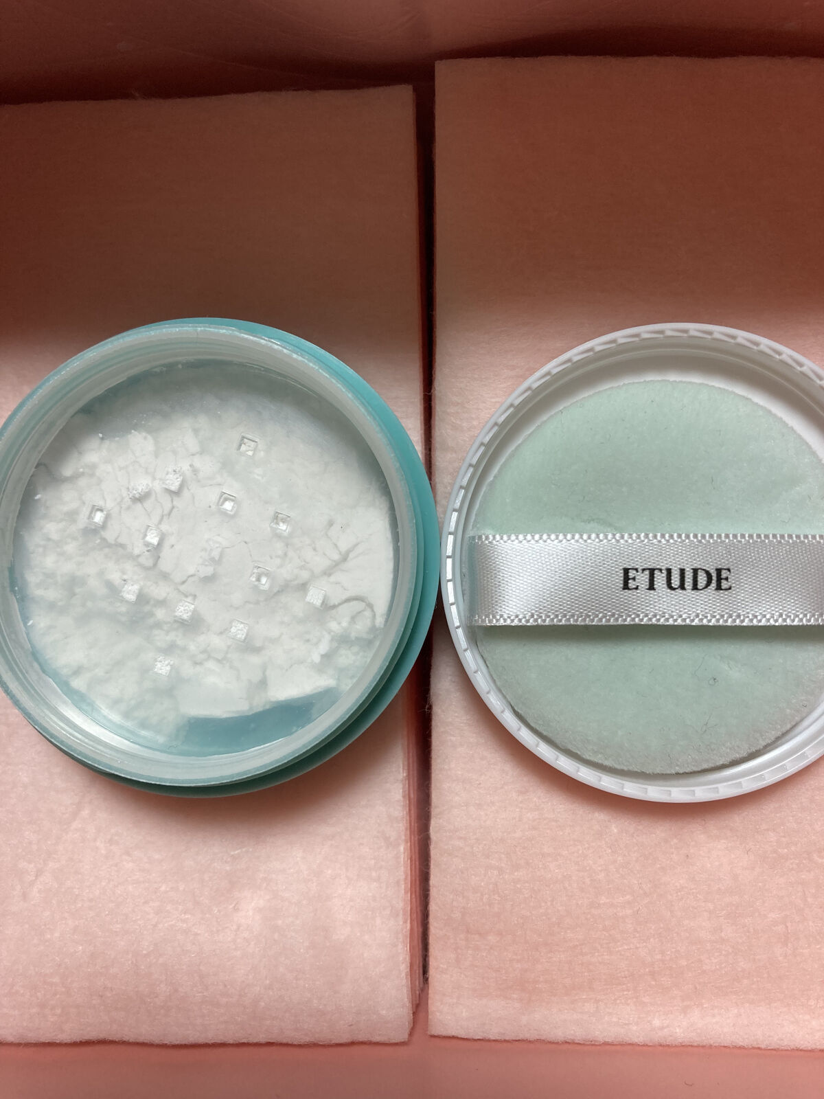 Zセバムドライングパウダー BT21　Zセバムドライングパウダー/ETUDE/フェイスパウダーを使ったクチコミ（3枚目）