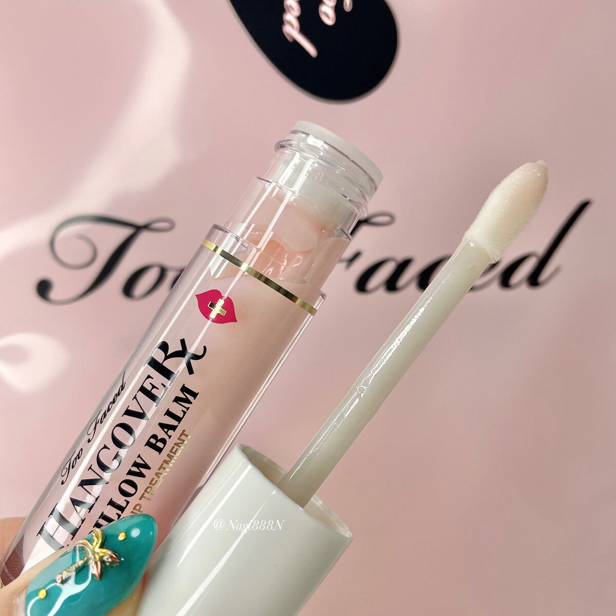 ～トゥー フェイスド ハングオーバー～ ピロー バーム リップ トリートメント/Too Faced/リップ美容液を使ったクチコミ（3枚目）
