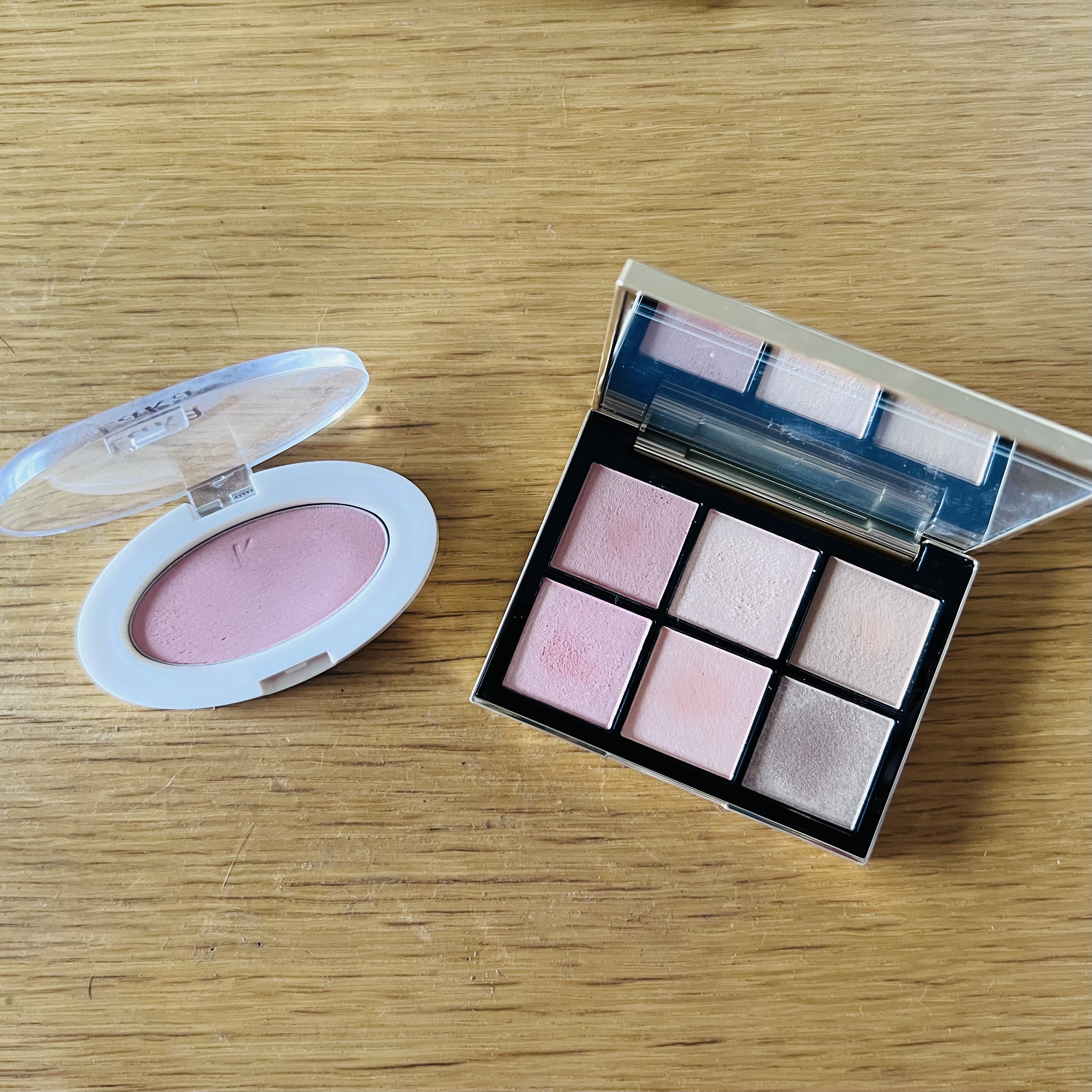 モイストクッション ; オウンアティテュード/Huxley/クッションファンデーションを使ったクチコミ（2枚目）