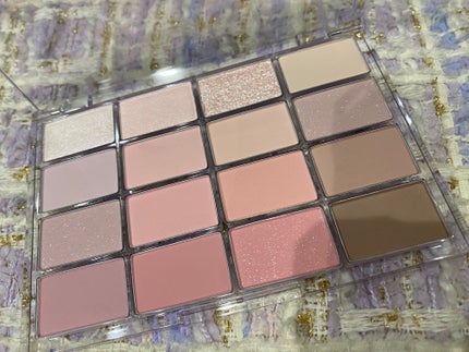 れい on LIPS 「購入品レビュー✨WAKEMAKENEWソフトブラーリングアイパ..」(2枚目)