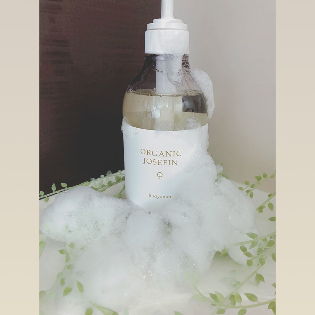 志音 on LIPS 「5つ星ホテルや全国のサロンに商品提供されており、楽天ランキング..」(3枚目)