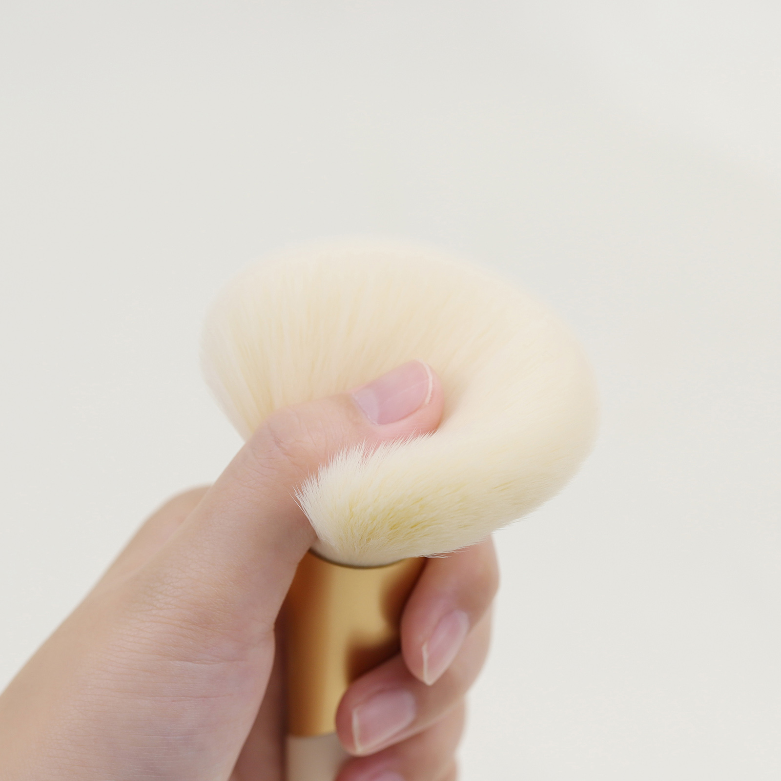 SIXPLUS SIXPLUS X MATT ROSE メイクブラシ11本セットのクチコミ「【SIXPLUS X MATT ROSE メイクブラシ 11本セット・enjoy シリーズ】は.....」（3枚目）