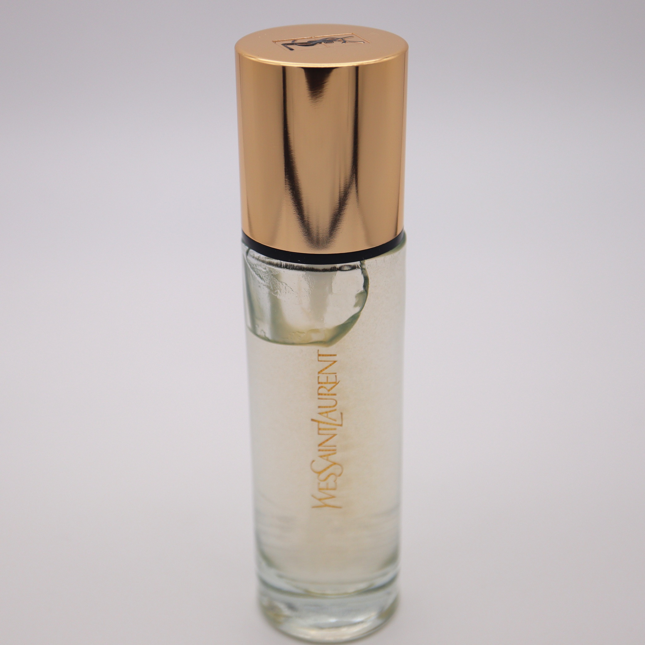 ラディアント タッチ ブラープライマー SILVER/YVES SAINT LAURENT BEAUTE/化粧下地を使ったクチコミ（2枚目）