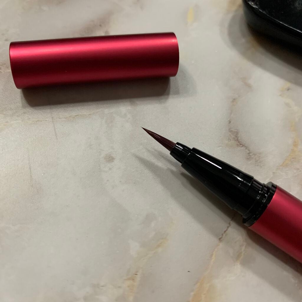 スキルレスライナー/LUMIURGLAS/リキッドアイライナーを使ったクチコミ(2枚目)