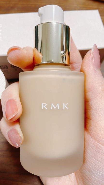 RMK リクイドファンデーション フローレスカバレッジ/RMK/リキッドファンデーションを使ったクチコミ(2枚目)