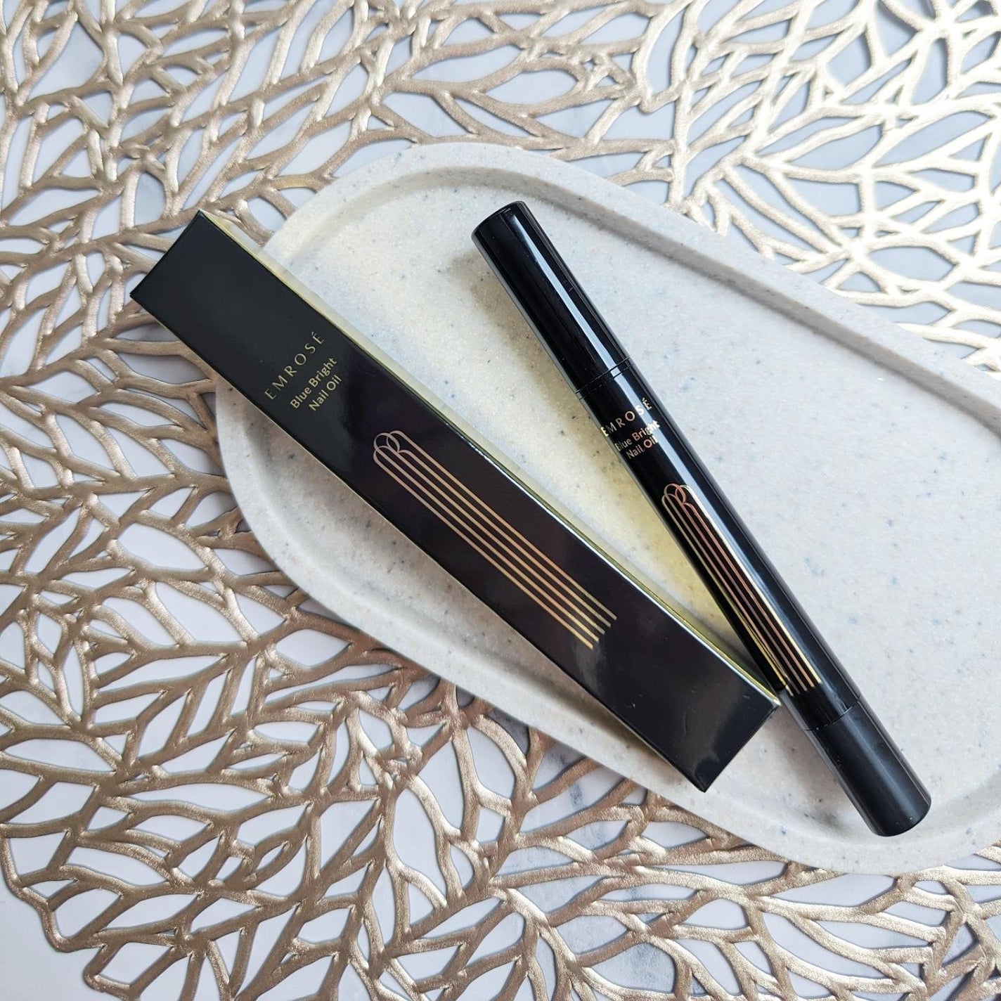 ブルーブライトネイルオイル/EMROSÉ/ネイルオイル・トリートメントを使ったクチコミ(1枚目)