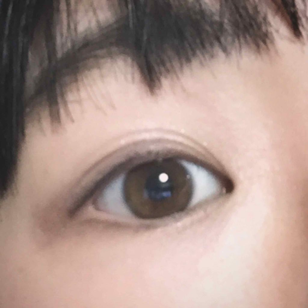 フローレスグロウ リッドテクスチャー アイシャドウ/CHICCA/アイシャドウパレットを使ったクチコミ（3枚目）