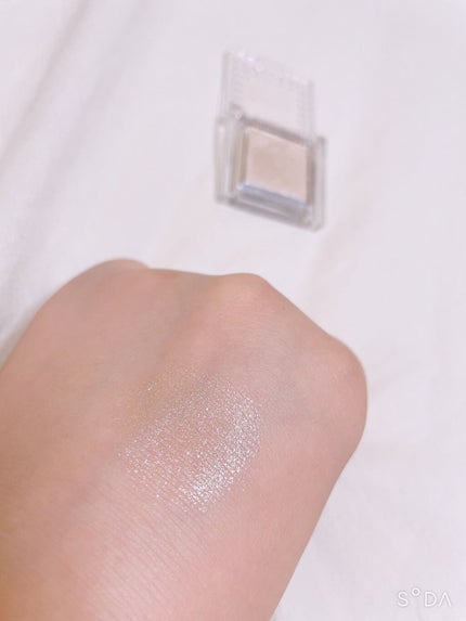 シングルカラーアイシャドウ/CEZANNE/単色アイシャドウを使ったクチコミ(3枚目)