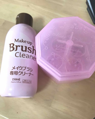 メイクブラシ専用クリーナー/DAISO/その他化粧小物を使ったクチコミ（3枚目）