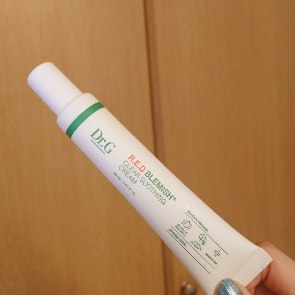                   💚Dr.G    レッドB・Cスージングクリーム💚
ずっと使わずに置いたままになっていたのですが、 今までなんで使わなかったの？！って後悔したくらいめちゃくちゃおすすめのシカ成分が配合された水分クリー