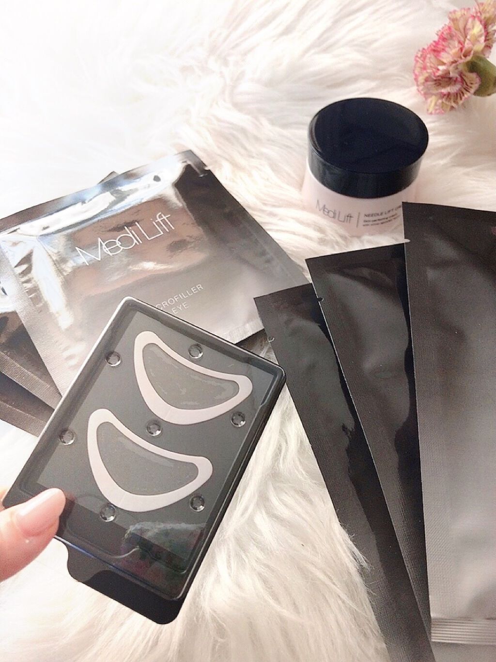 メディリフト 3Dマイクロフィラー(目元用)/YA-MAN TOKYO JAPAN/美容液を使ったクチコミ（2枚目）