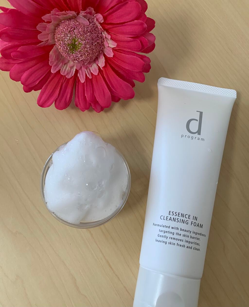 エッセンスイン クレンジングフォーム/d プログラム/洗顔フォームを使ったクチコミ(1枚目)