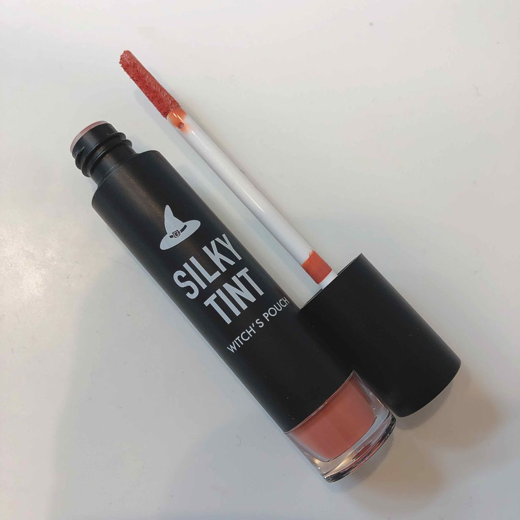 シルキーティント 05ピンクコーラル/Witch's Pouch/リップティントを使ったクチコミ（2枚目）