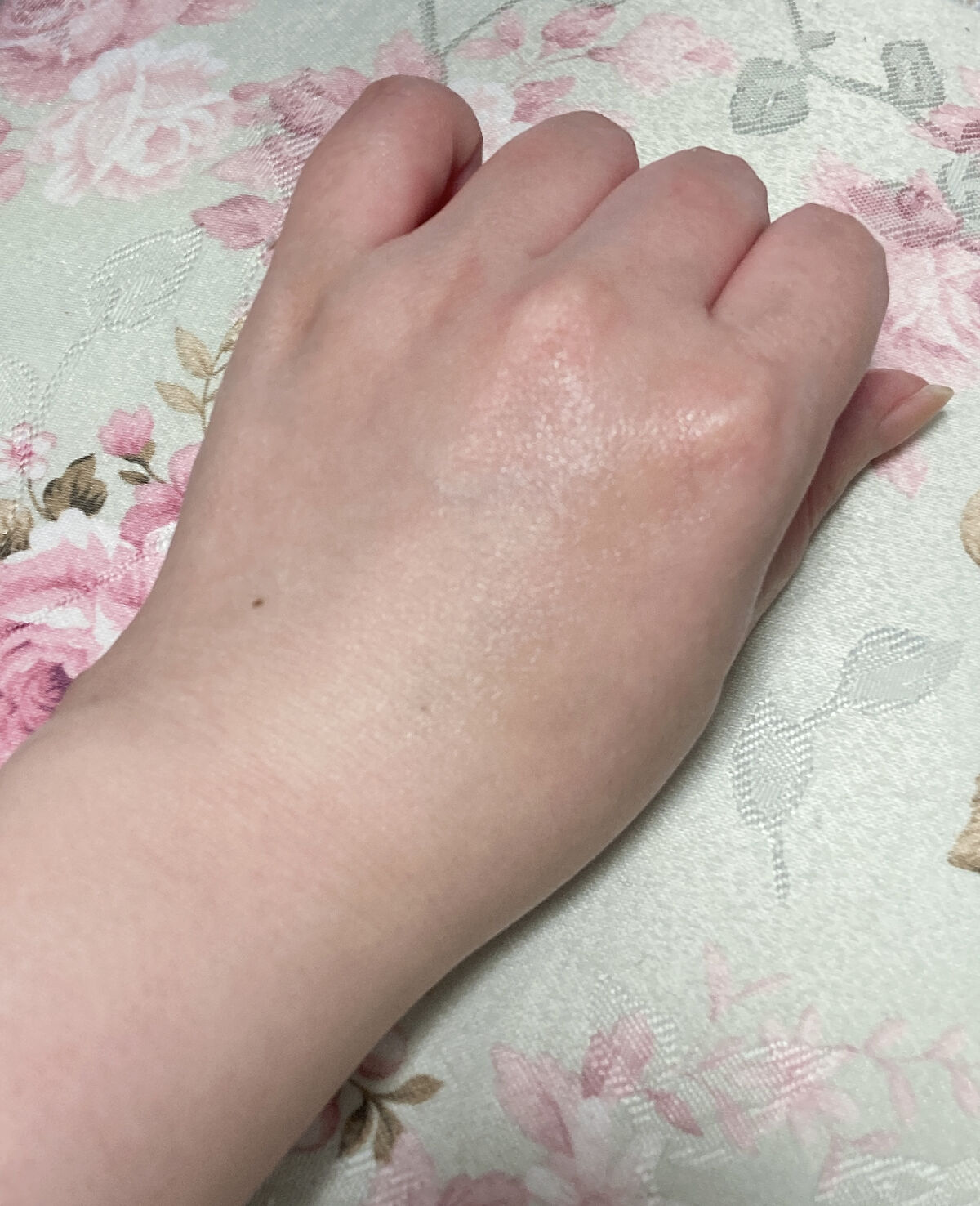 ニベア スキンミルク クリーミィ ほのかなフローラルの香り/ニベア/ボディミルクを使ったクチコミ（3枚目）