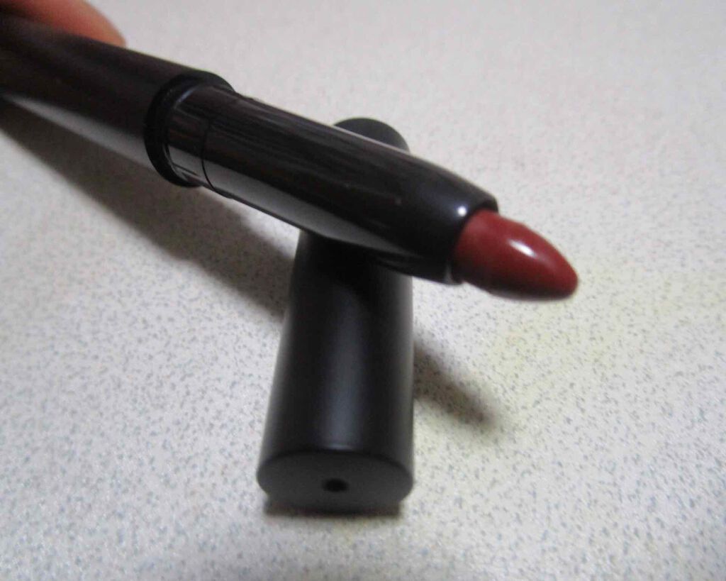 マットリップカラー/e.l.f. Cosmetics/口紅を使ったクチコミ（2枚目）