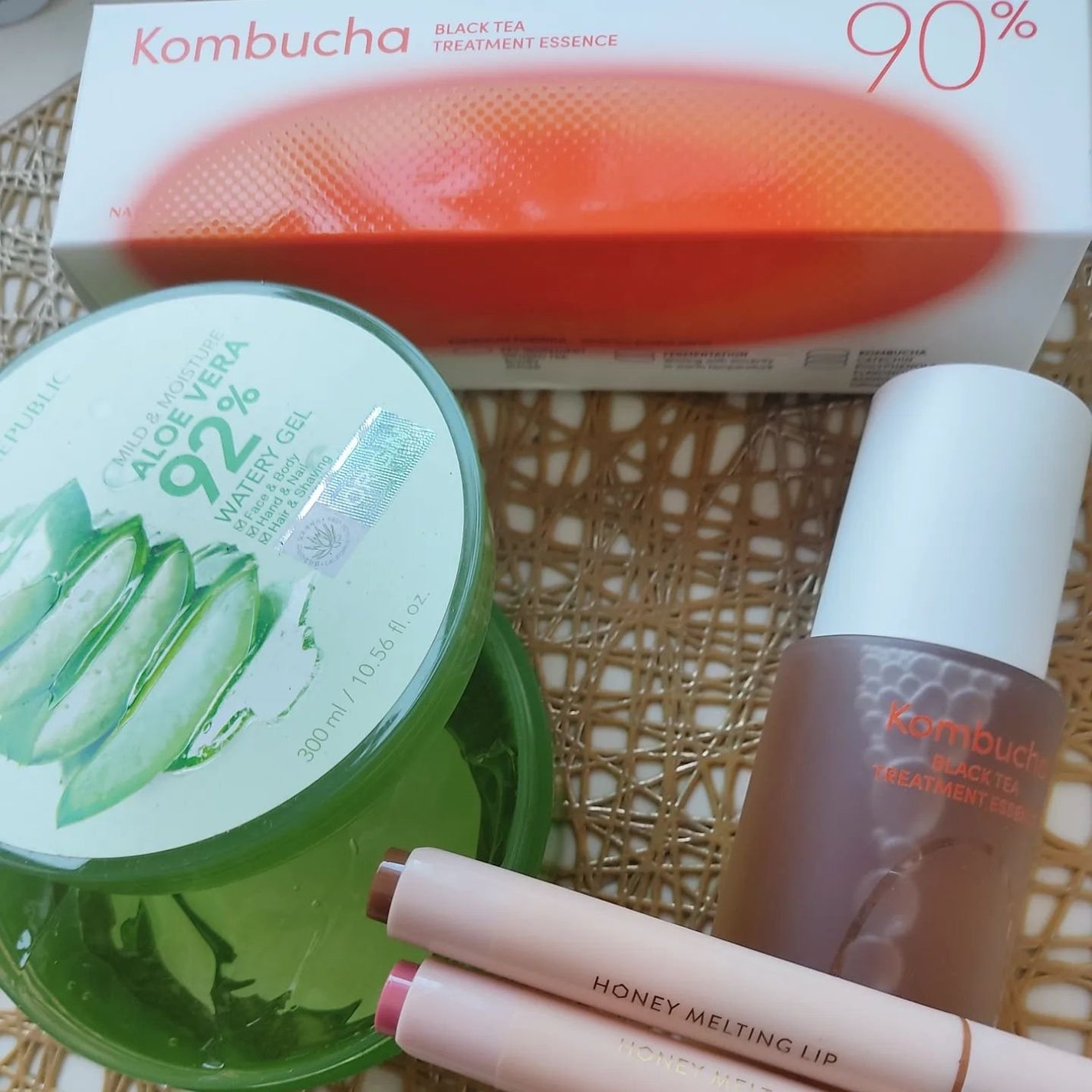 ハニーメルティングリップ/ネイチャーリパブリック/口紅を使ったクチコミ(3枚目)