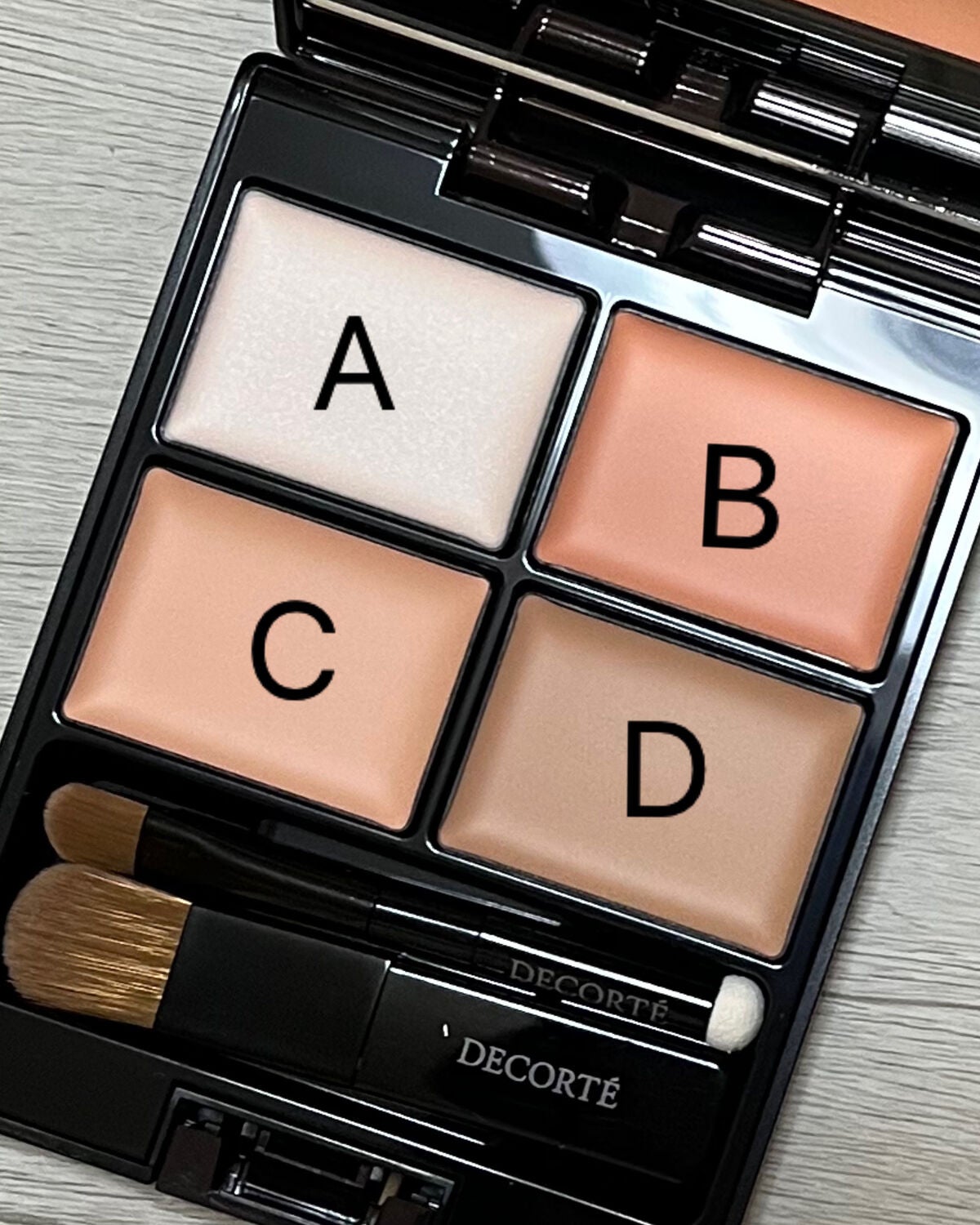 トーンパーフェクティング パレット/DECORTÉ/パレットコンシーラーを使ったクチコミ(4枚目)