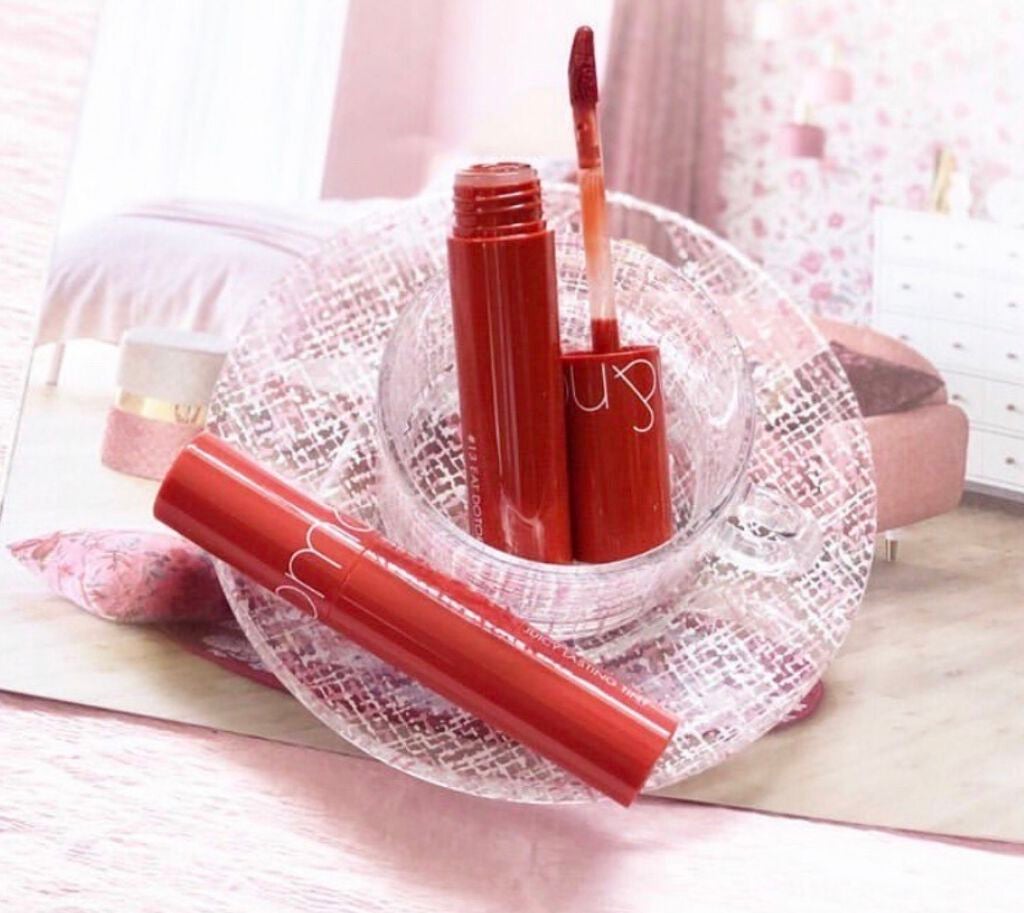 ジューシーラスティングティント/rom&nd/リップティントを使ったクチコミ(1枚目)