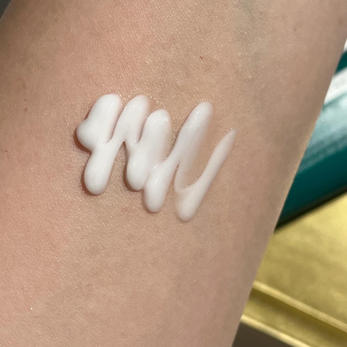 レチノールシカEGFリペアクリーム/DERMA RESEARCH/フェイスクリームを使ったクチコミ（3枚目）