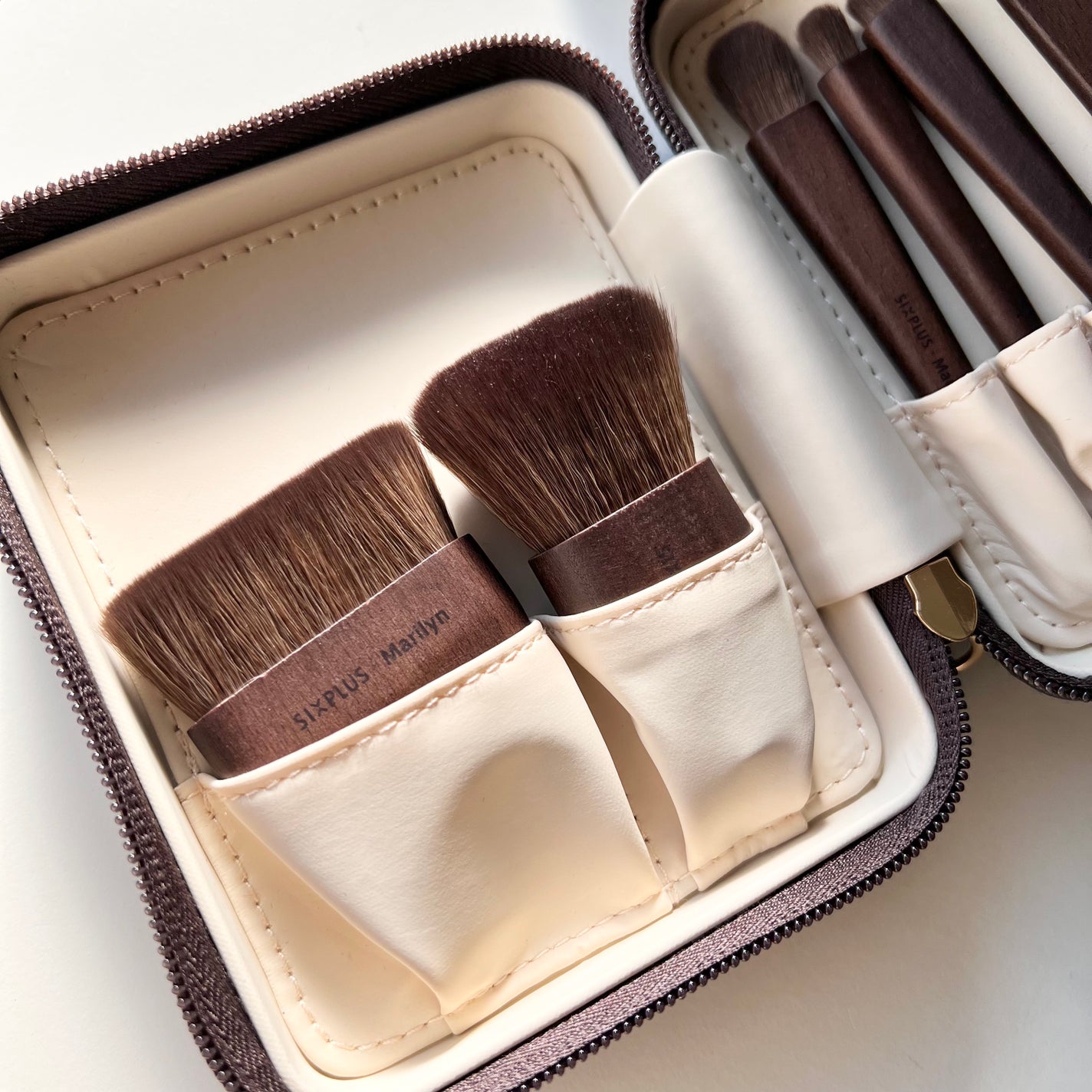 SIXPLUSコラボメイクブラシ 8本セット-UNIQUEシリーズ /SIXPLUS/メイクブラシを使ったクチコミ(3枚目)