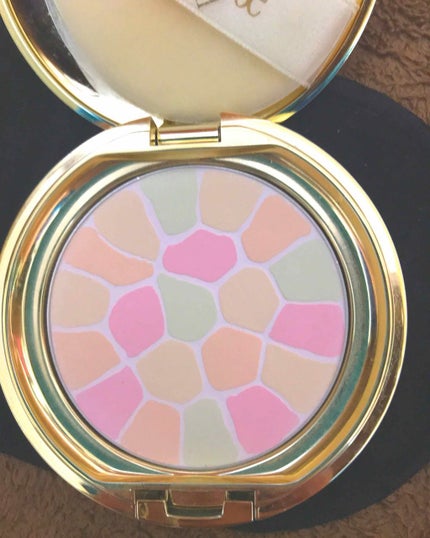 ラ プードル オートニュアンス/Elégance/プレストパウダーを使ったクチコミ(2枚目)