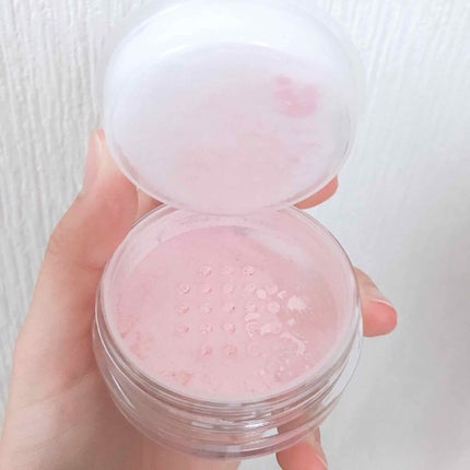 ブラッシング ハート/MAKEUP REVOLUTION/パウダーチークを使ったクチコミ(4枚目)